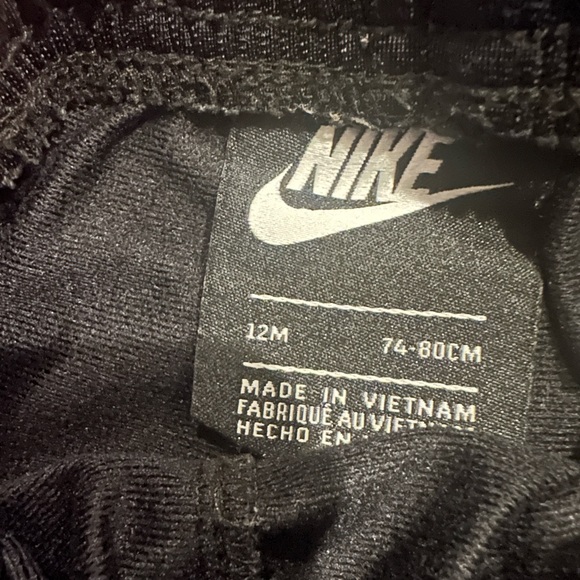 12 Month Nike Outfit - Picture 4 of 5